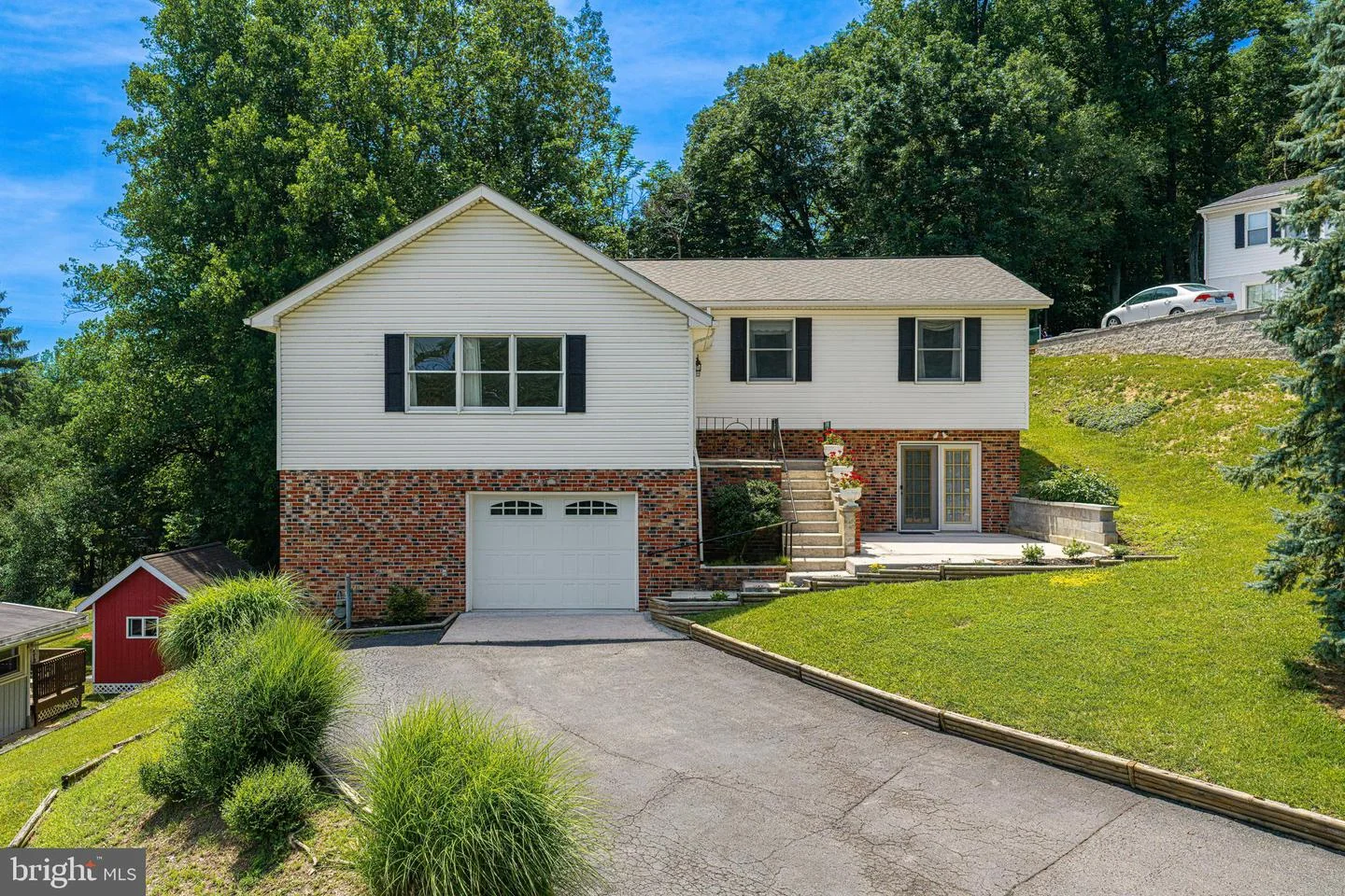 608 Wellington Lane