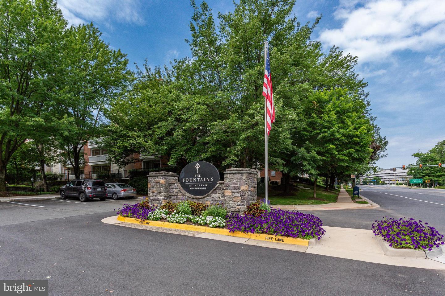 View McLean, VA 22102 condo