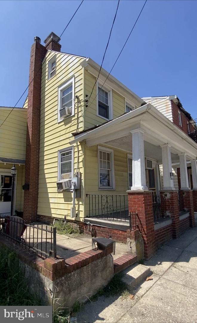 Photo 6 of 7 of 349 E Broadway house
