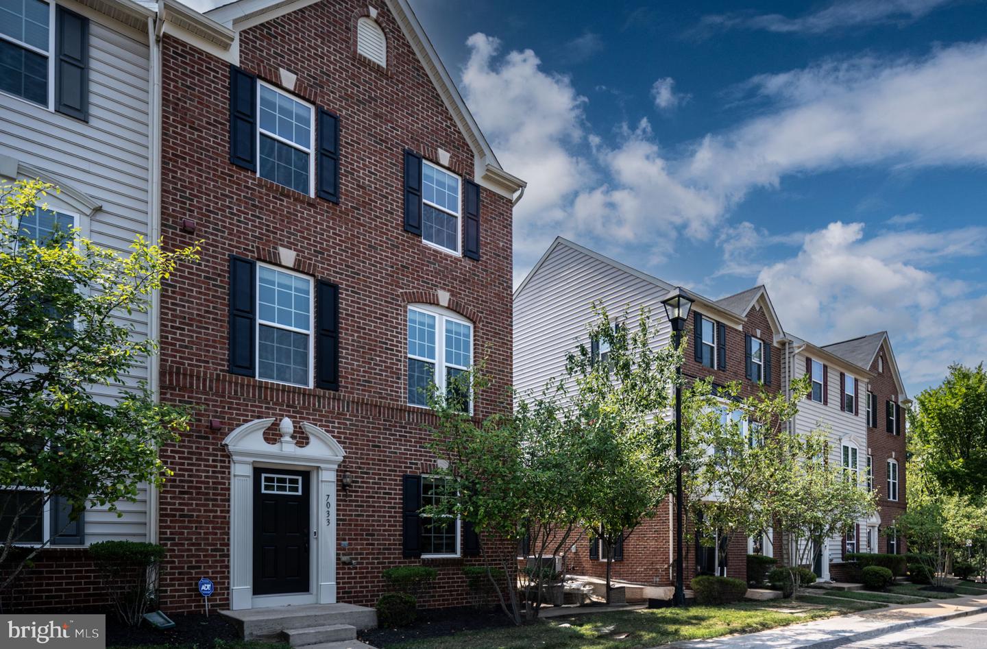 View Gainesville, VA 20155 townhome