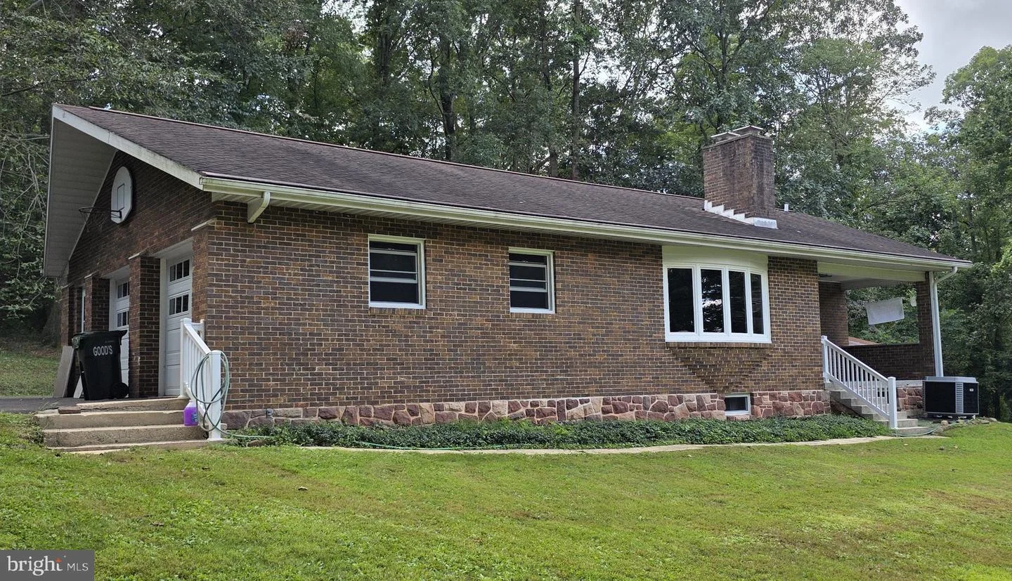 475 Horseshoe Trail Road