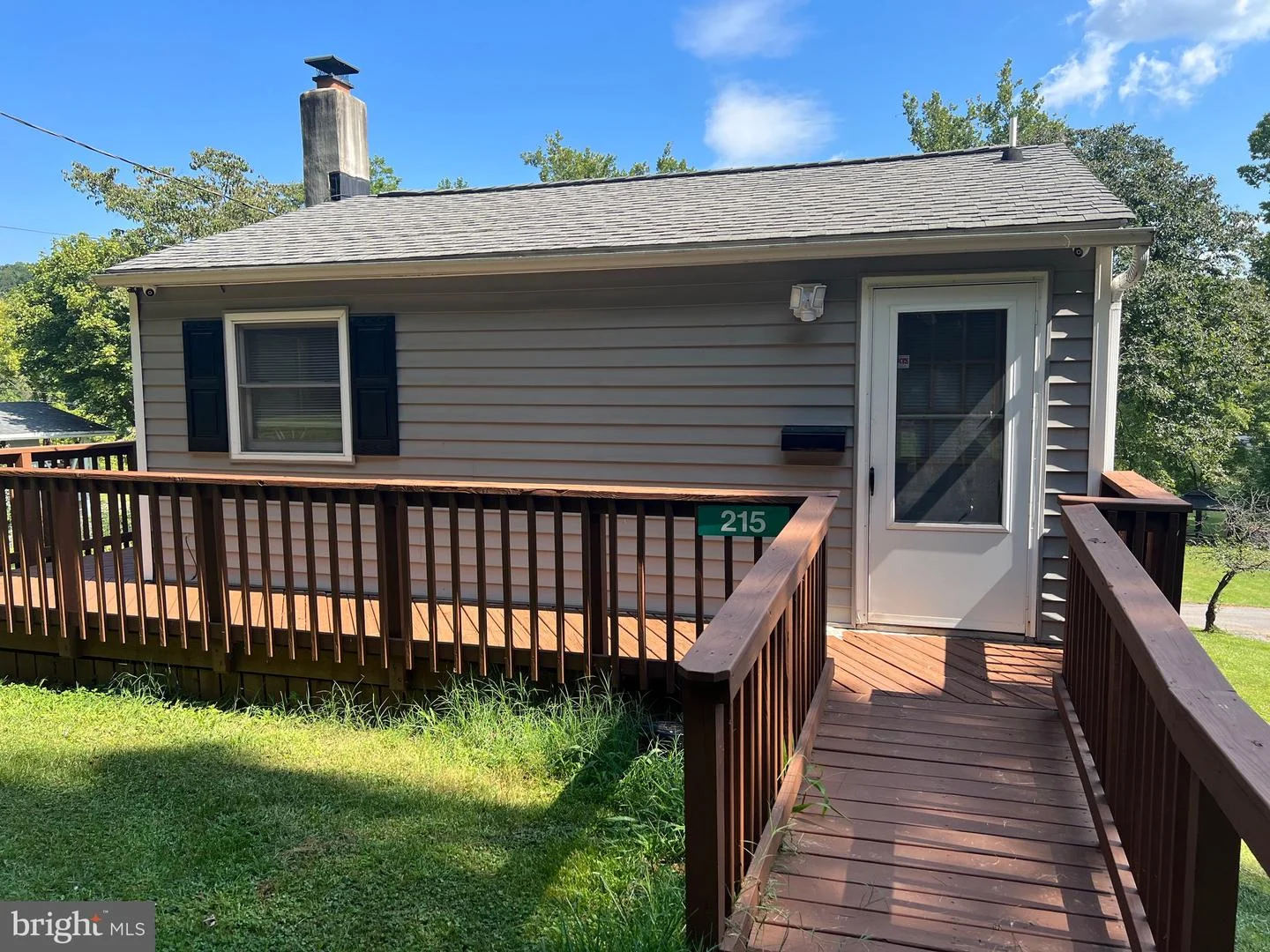 215 Harris Drive