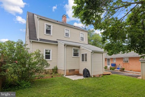 Single Family Residence in Front Royal VA 609 Washington AVENUE 22.jpg