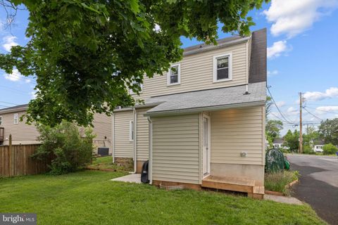 Single Family Residence in Front Royal VA 609 Washington AVENUE 21.jpg