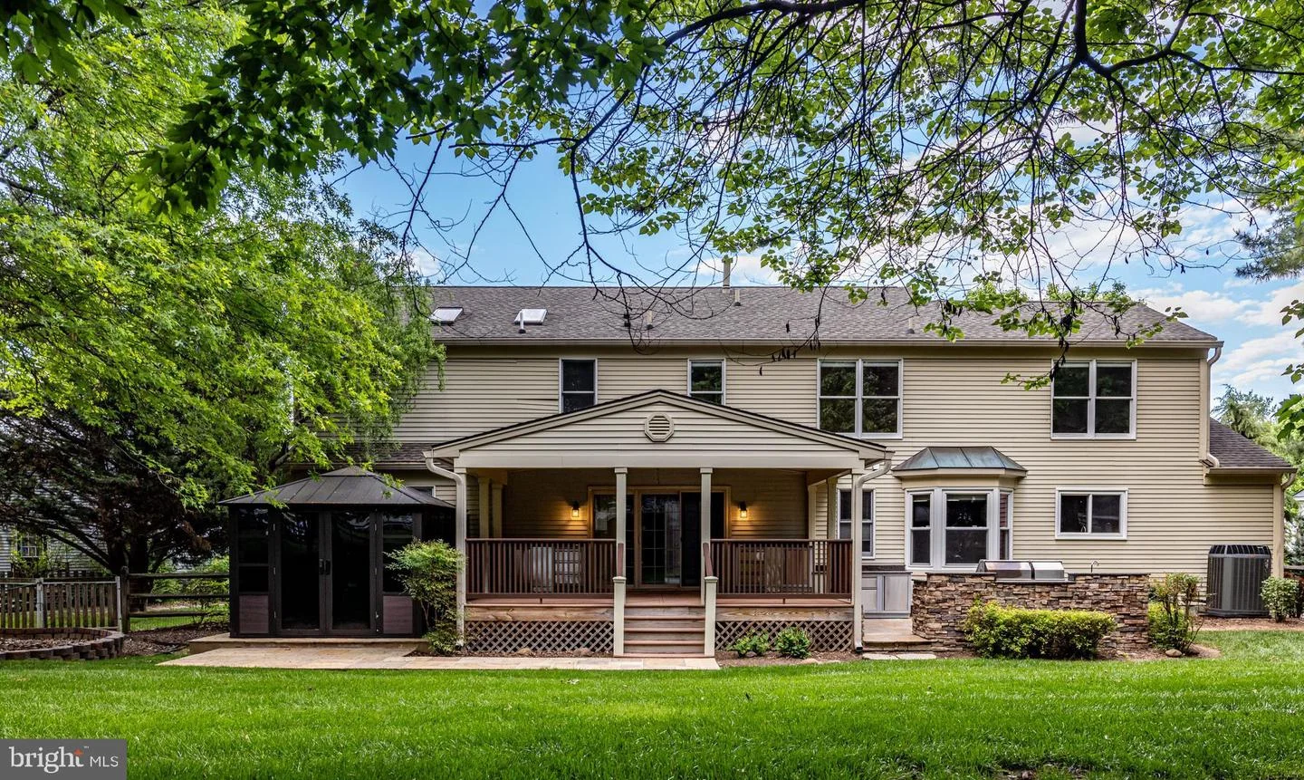 13002 Sturbridge Court
