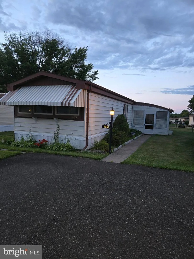 309 Meadow Court