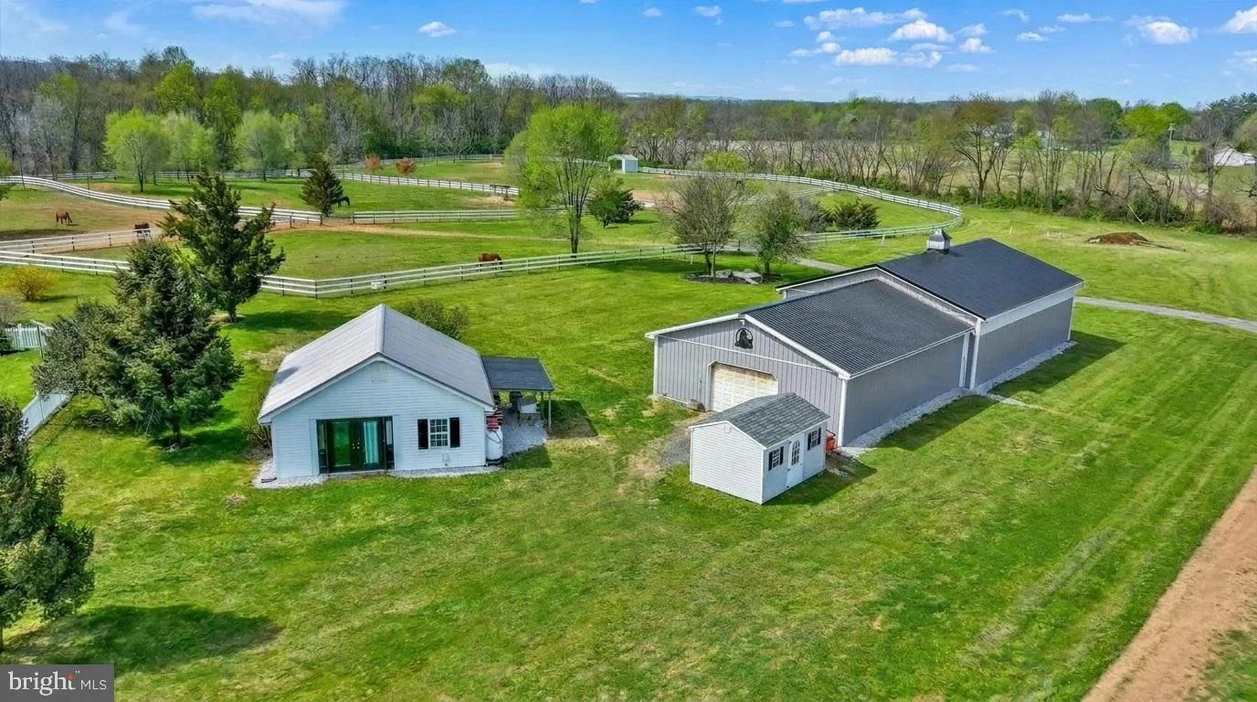 1130 W Trindle Road Rd