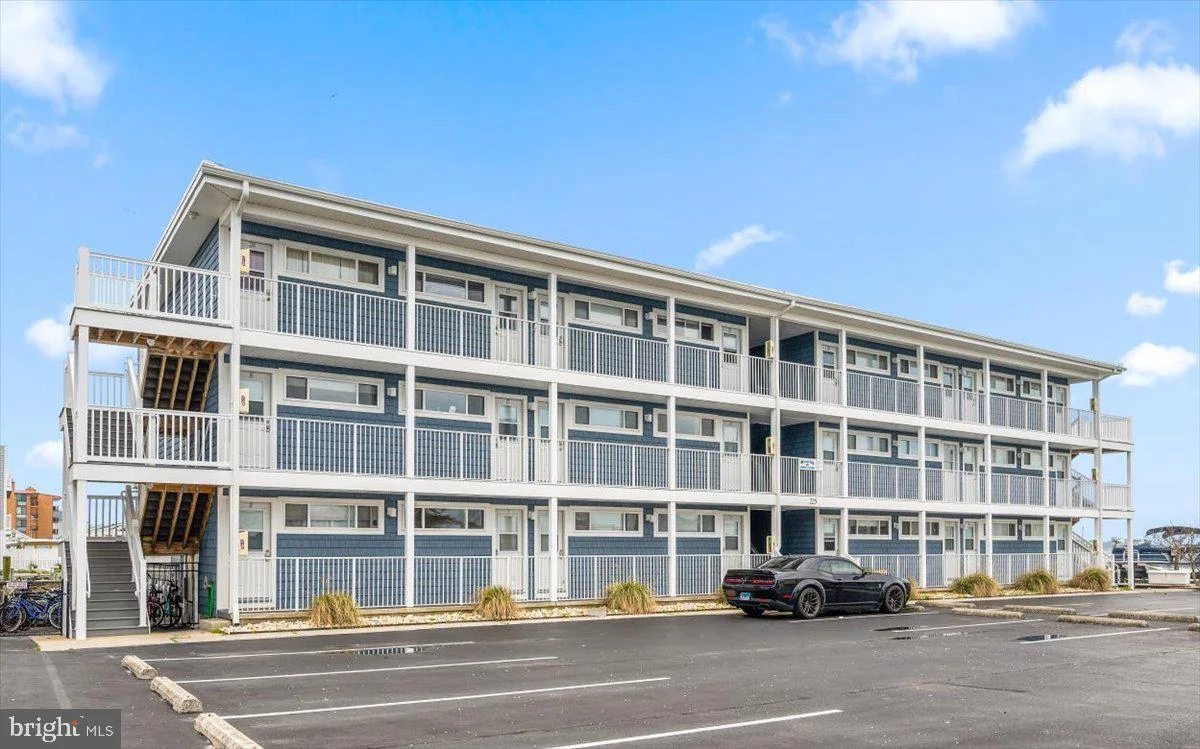 225 26th Street Unit 21