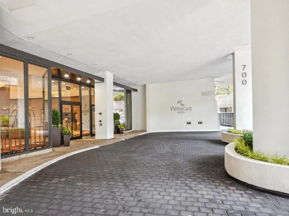 700 New Hampshire Avenue NW Unit 116