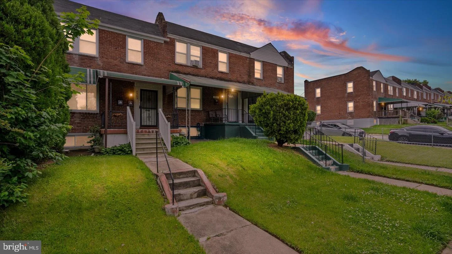 2905 E Federal Street