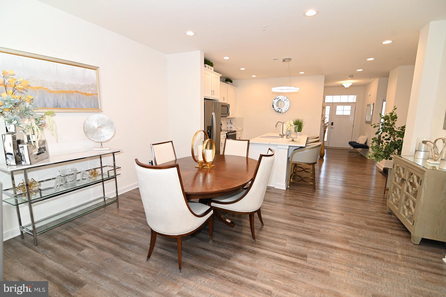 Photo 9 of 55 of 32 Camden Cir townhome