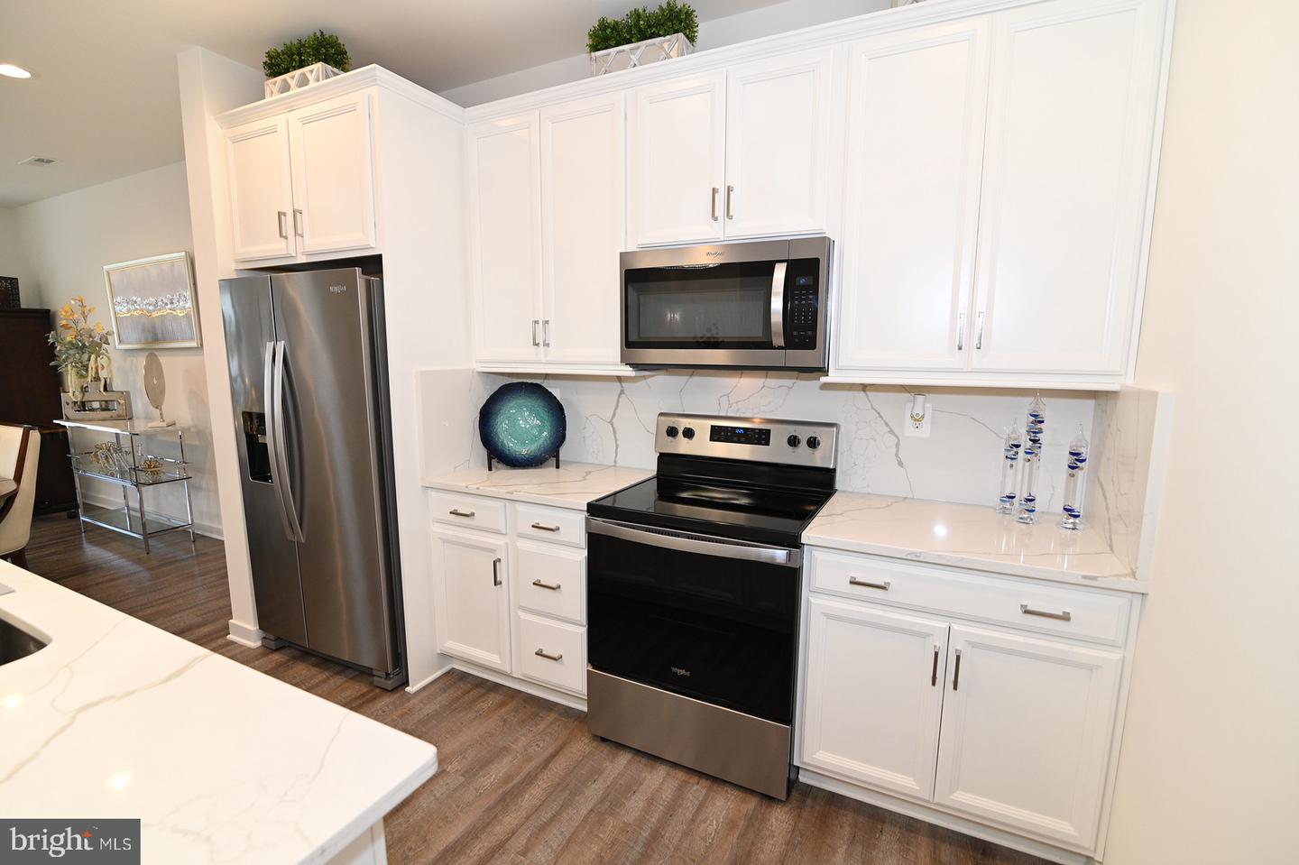 Photo 5 of 55 of 32 Camden Cir townhome