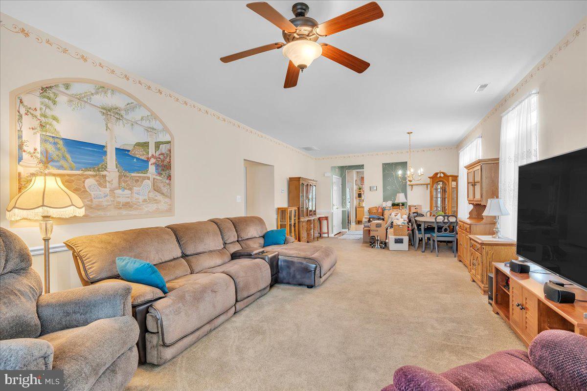 Photo 6 of 26 of 546 Riviera Dr house