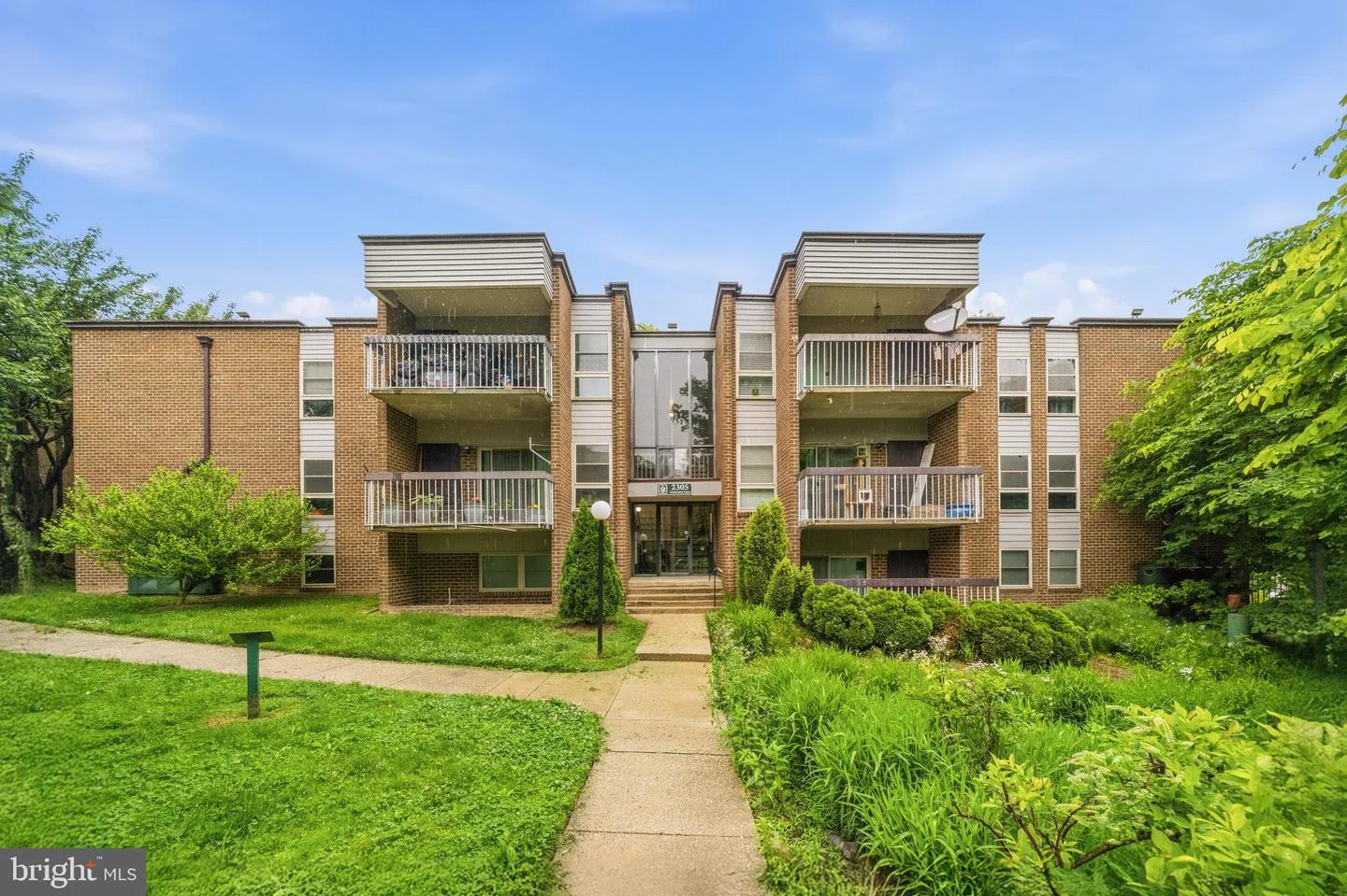 2305 Greenery Lane Unit T-2-3