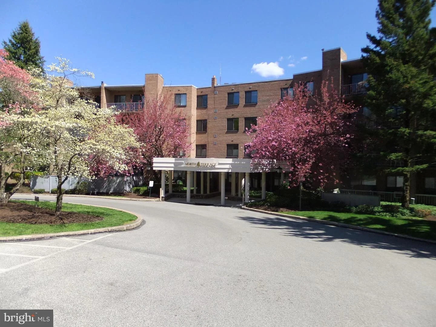 1655 Oakwood Drive Unit N205