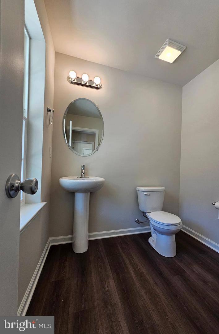 Photo 4 of 13 of 12 Whitetail Dr house