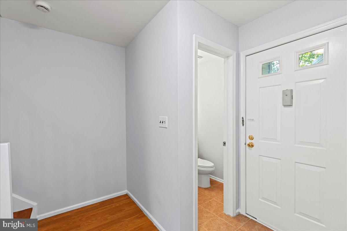 Photo 3 of 24 of 32 Quince Ct townhome