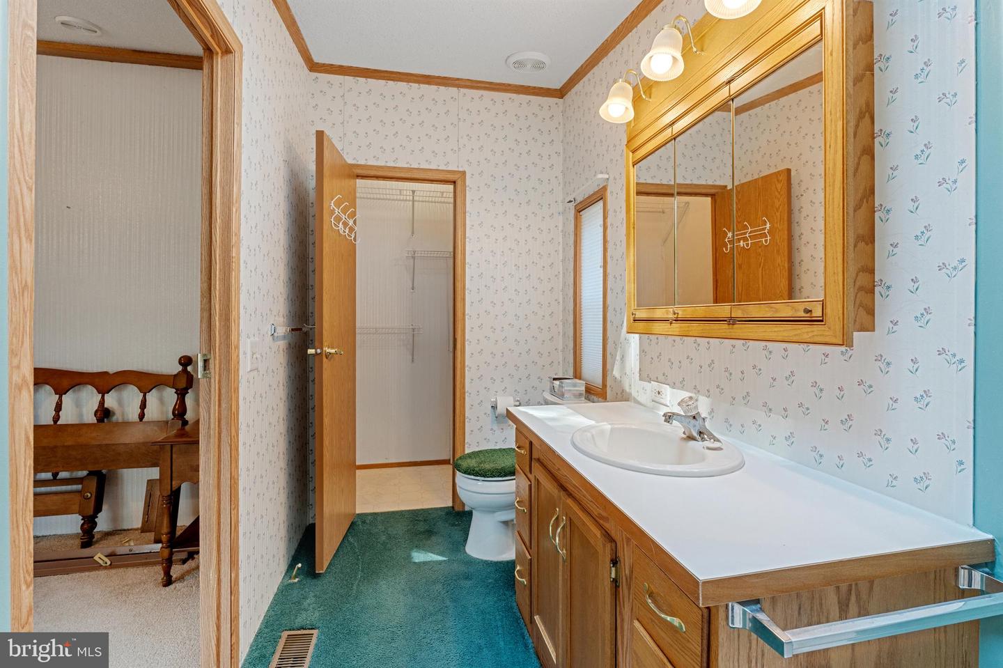 Photo 16 of 24 of 2000 Perilli Dr mobile home
