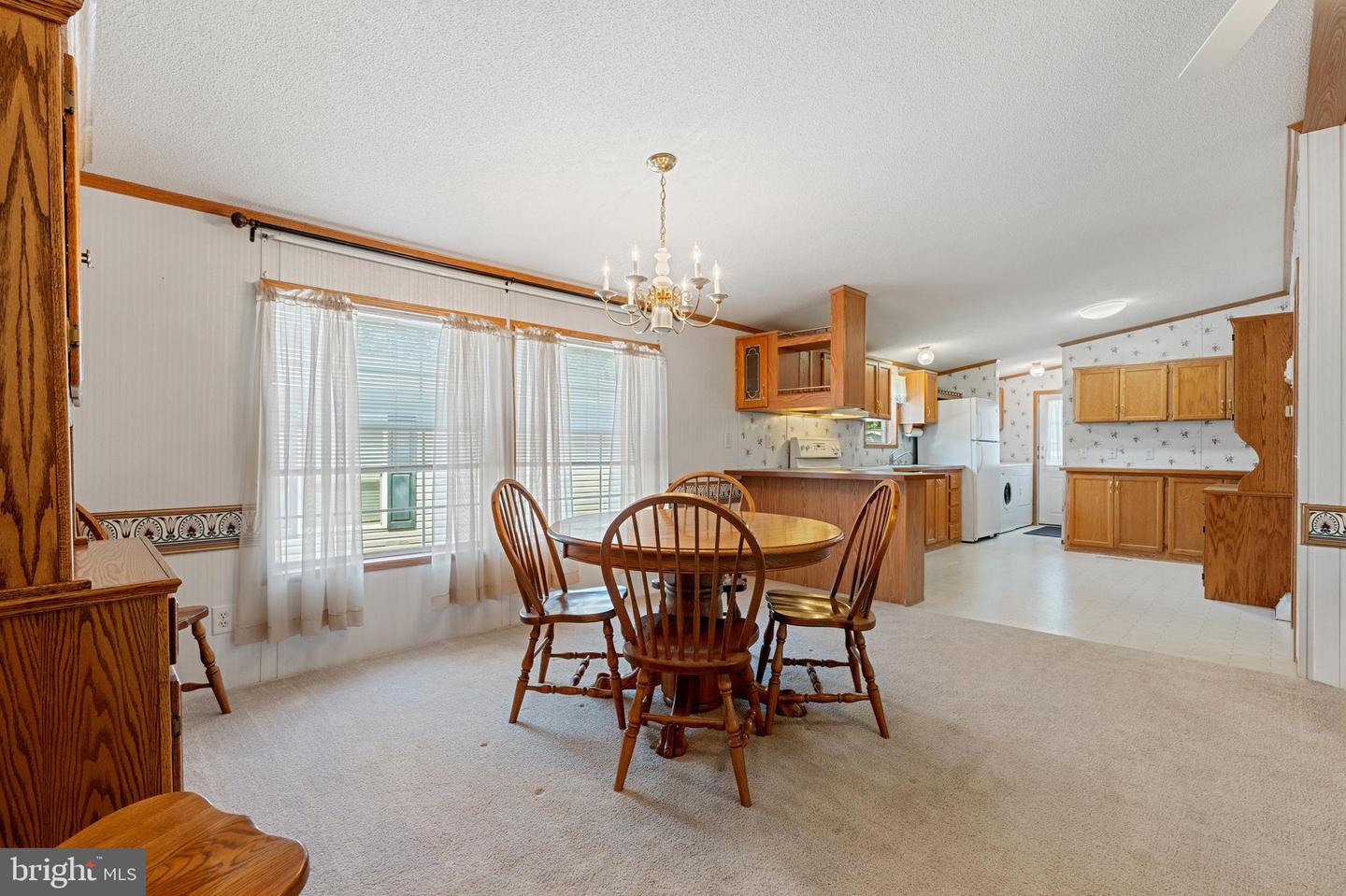 Photo 8 of 24 of 2000 Perilli Dr mobile home