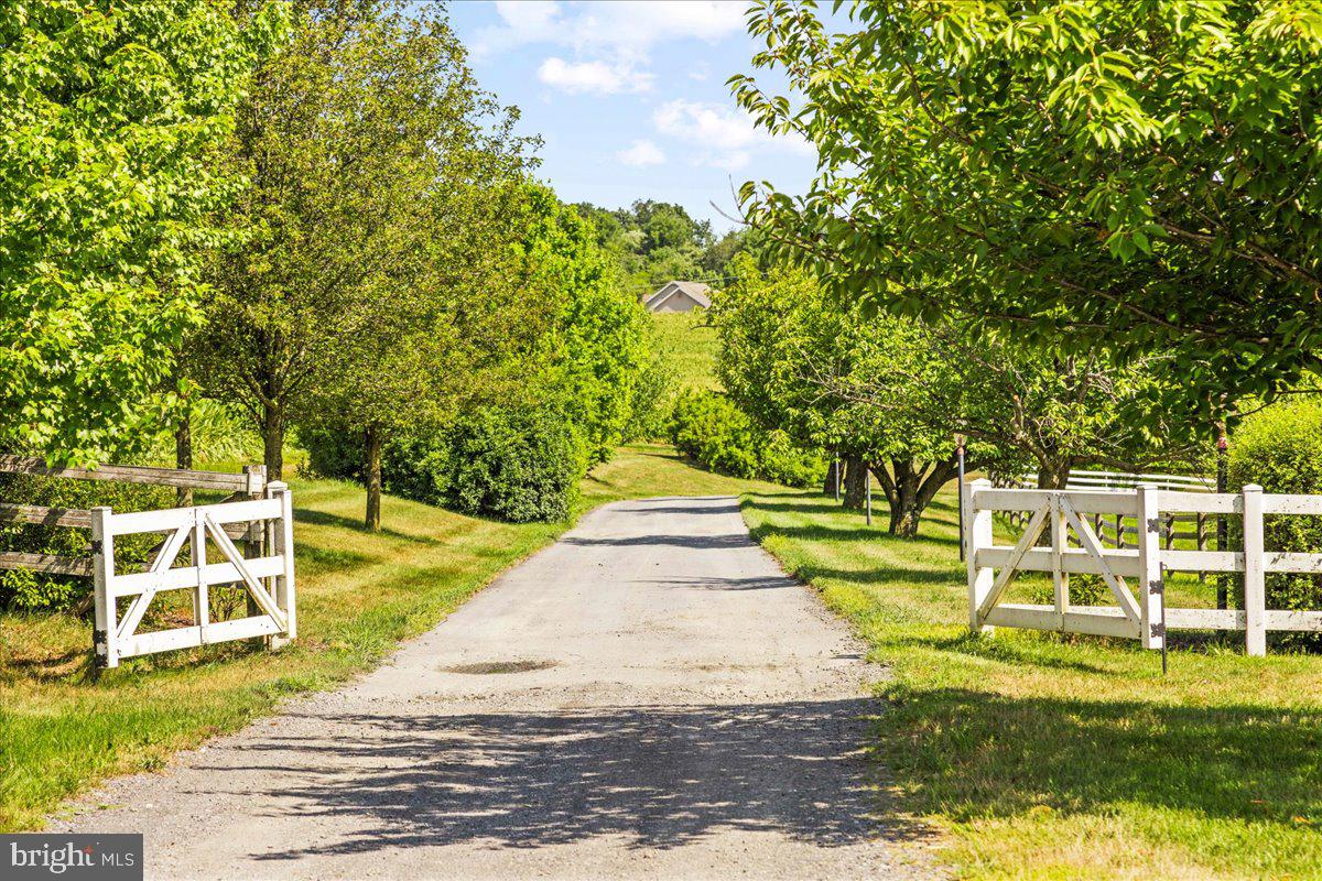 4328 Cider Press Road, Slatington, Pennsylvania image 8