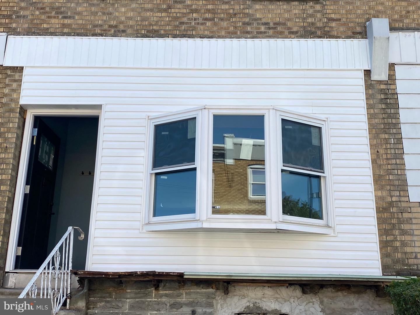 Photo 1 of 3 of 5510 Matthews St townhome