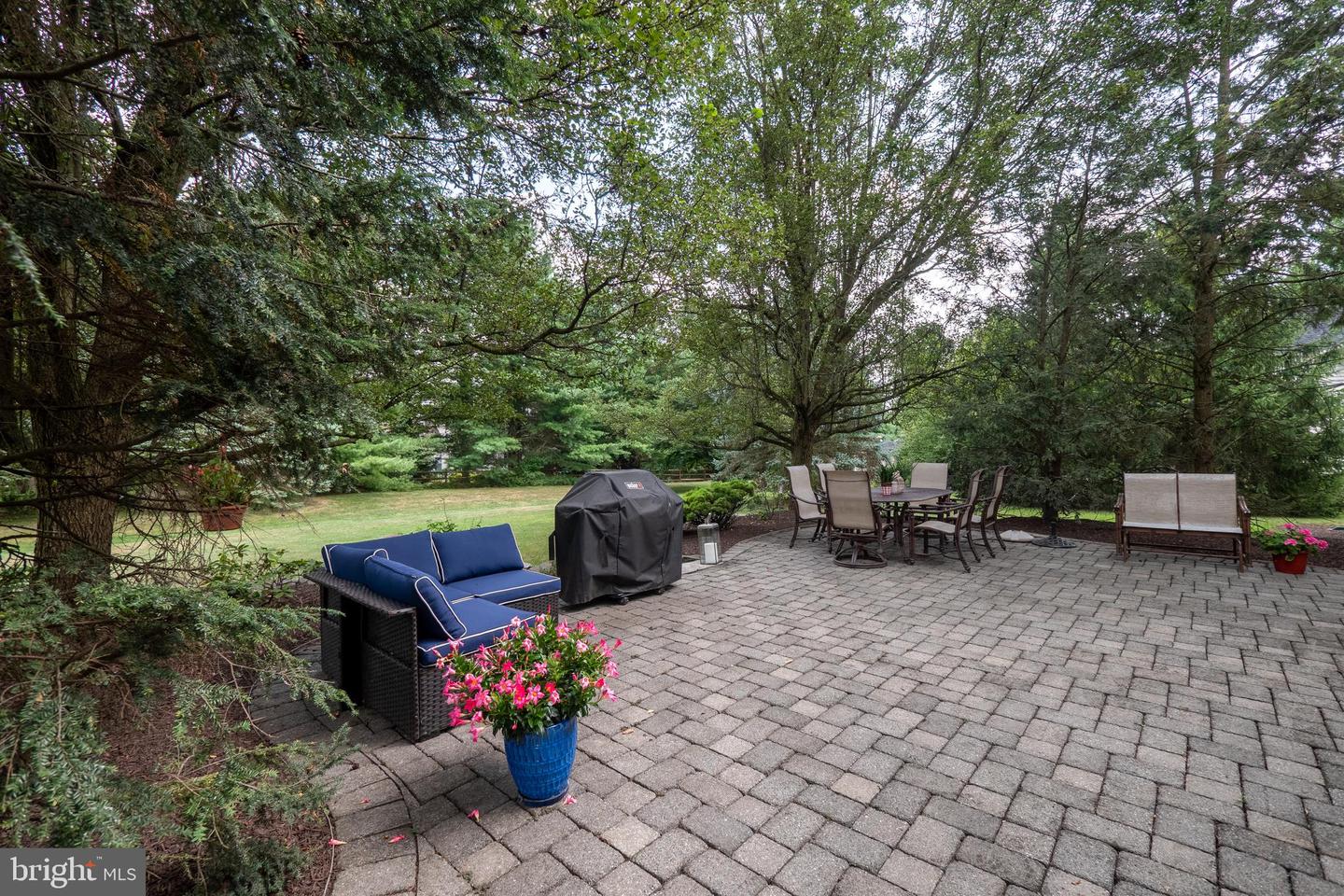 Photo 5 of 45 of 2059 Pheasant Ct house