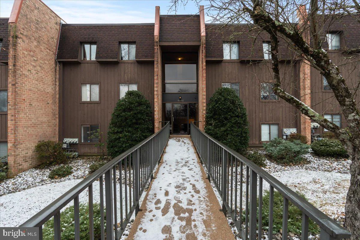 41 Hermitage Drive