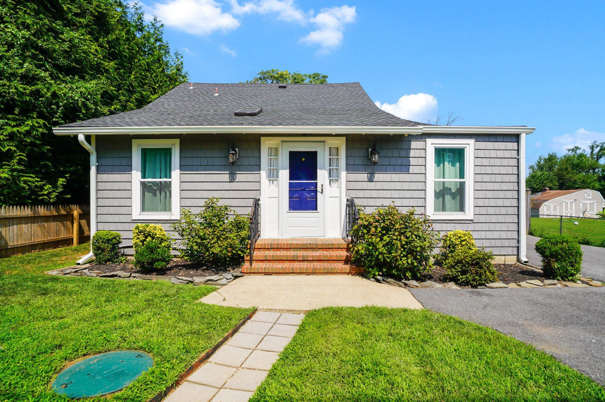 2908 Main Street