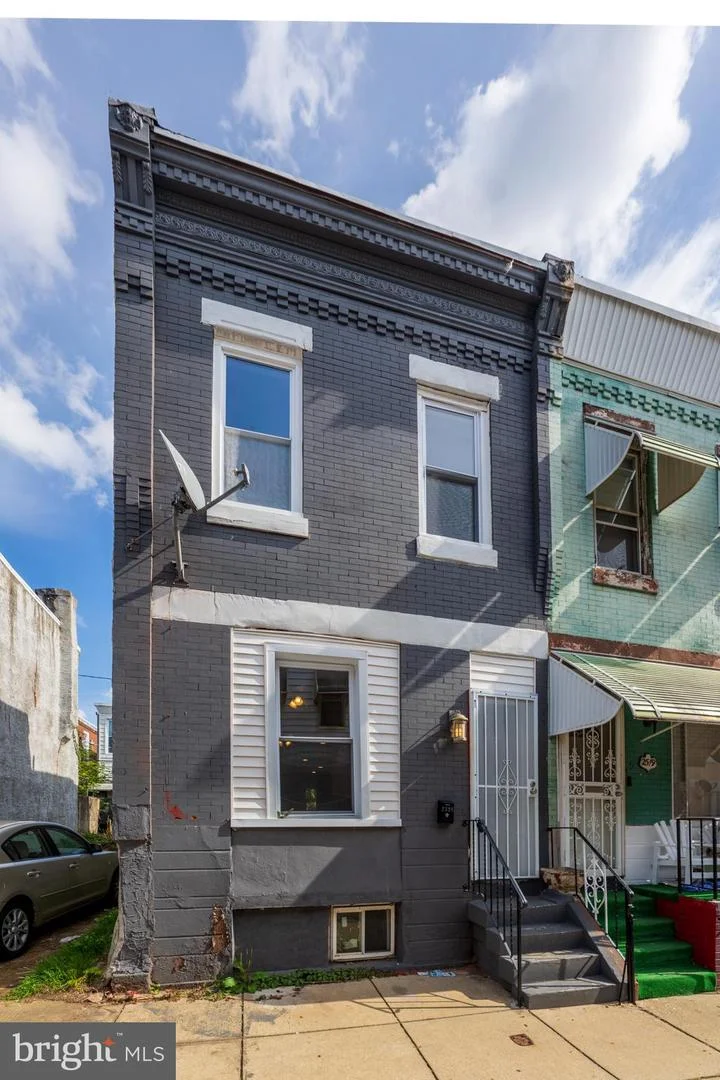 2521 N Cleveland Street