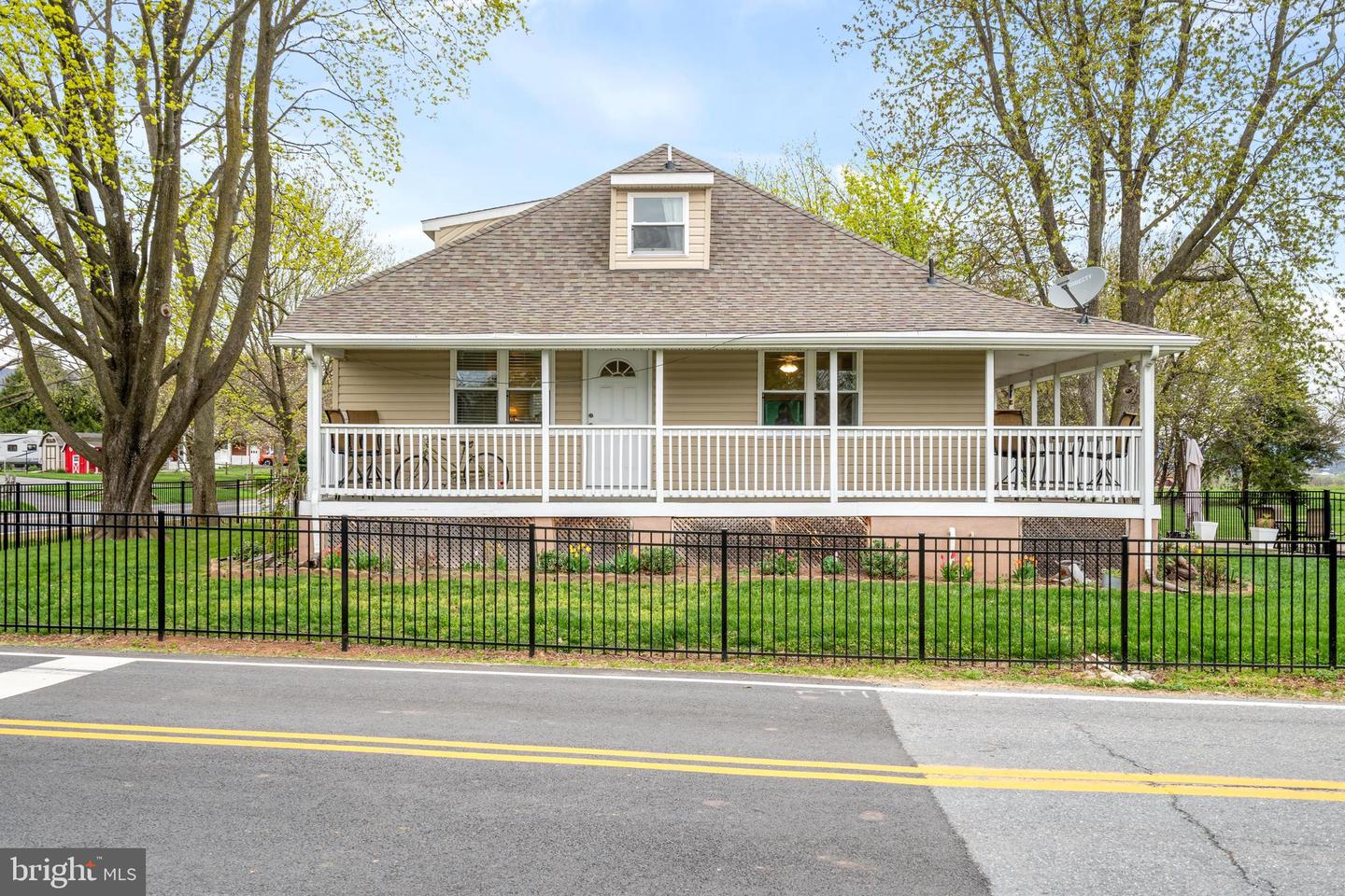 Photo 1 of 39 of 11314 Hessong Bridge Rd house