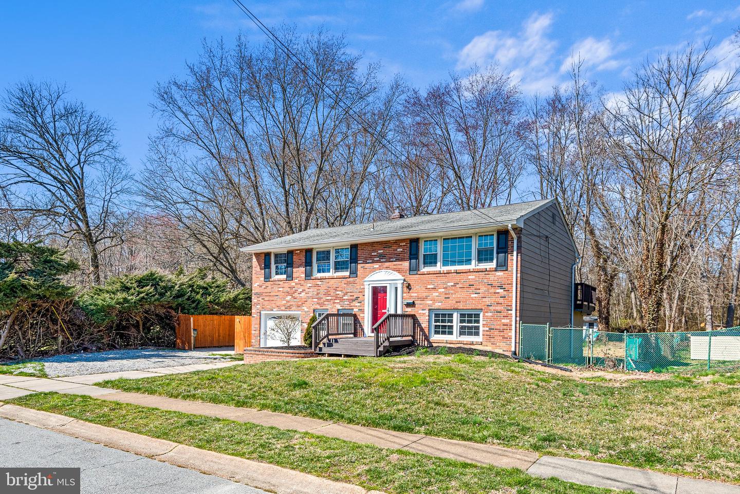 Photo 1 of 25 of 920 Rahway Dr house