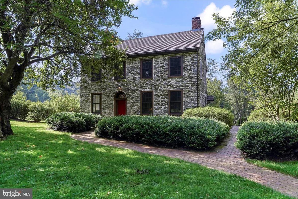 222 Glenrose Road