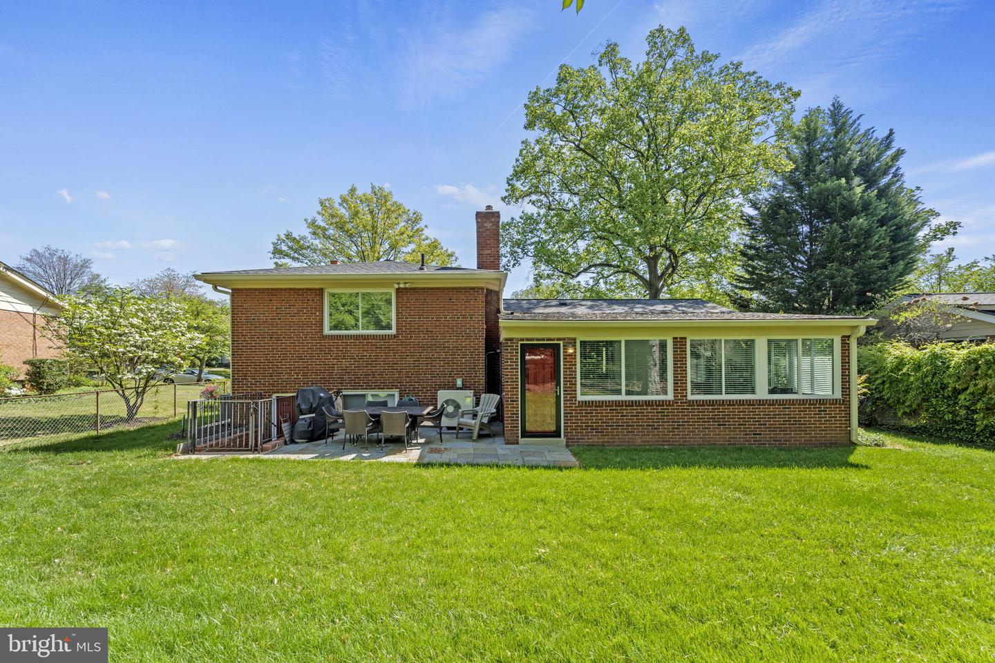 Photo 20 of 20 of 6203 Hollins Dr house