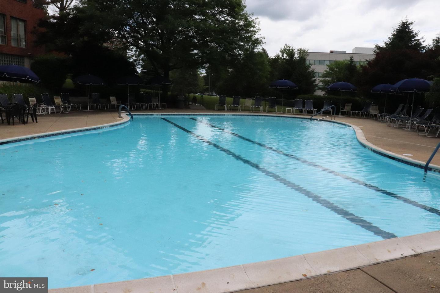 View Elkins Park, PA 19027 condo