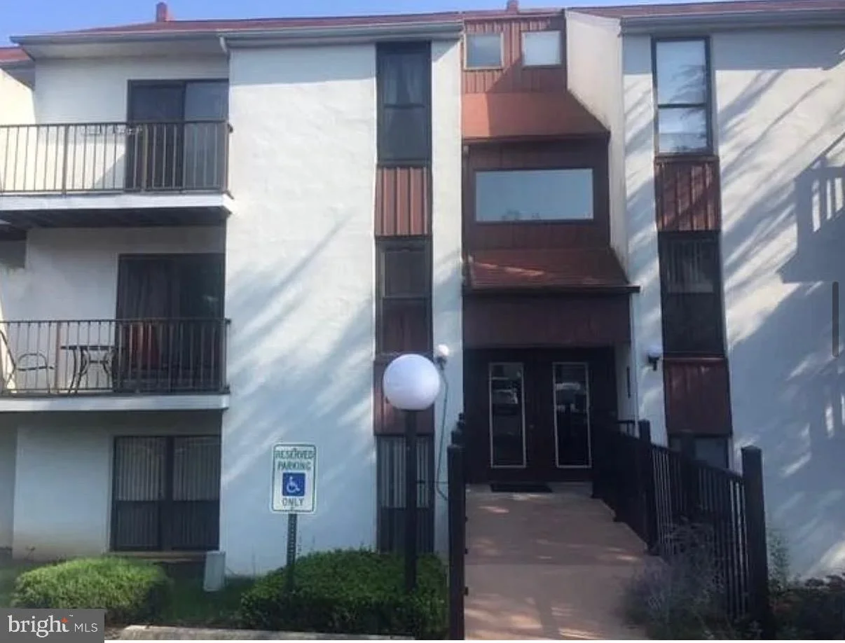 301 Byberry Road Unit G16