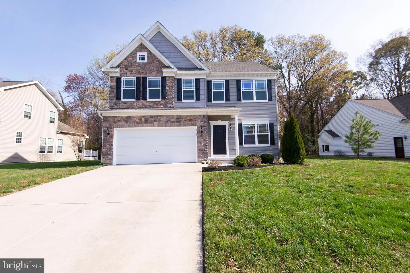 138 Regulator Drive N
