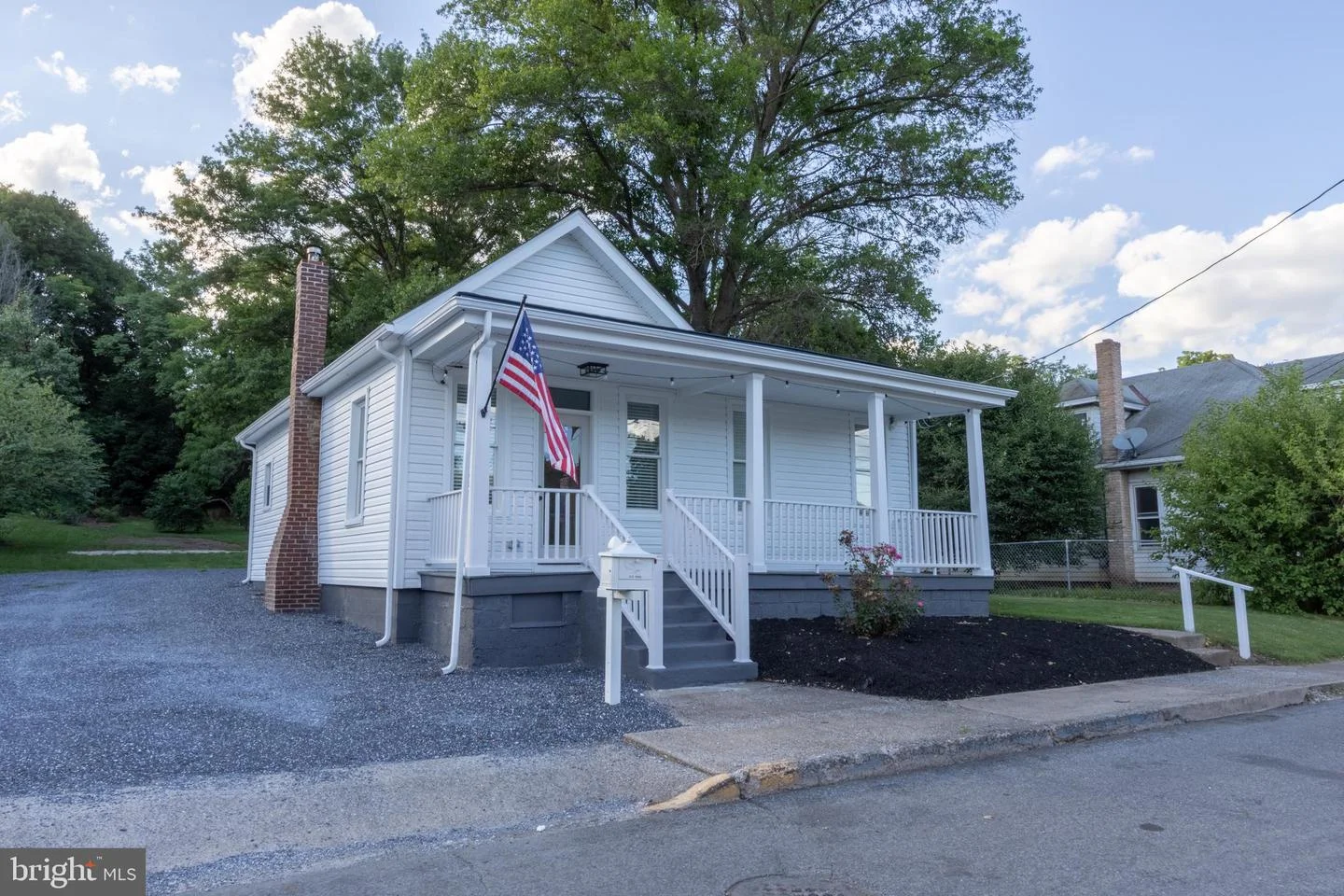 1103 N High Street