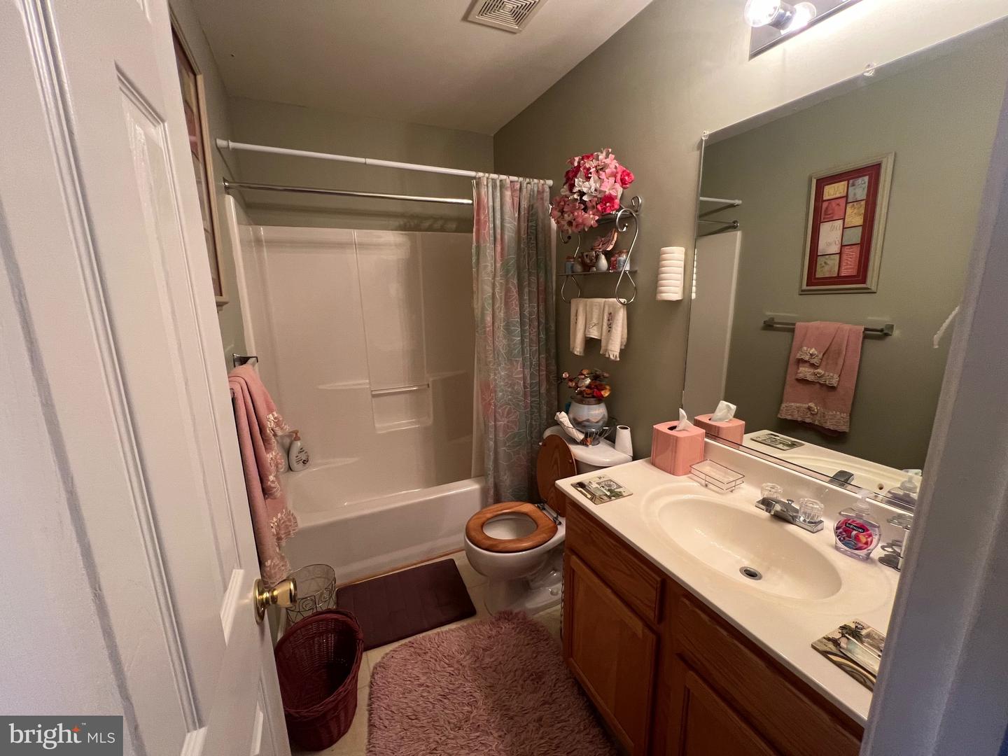 Photo 9 of 12 of 2671 Avon Pl townhome