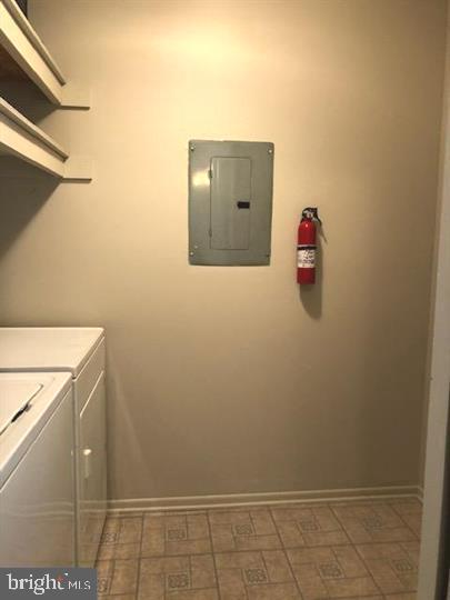 Photo 9 of 17 of 1602 Woodhollow Dr condo