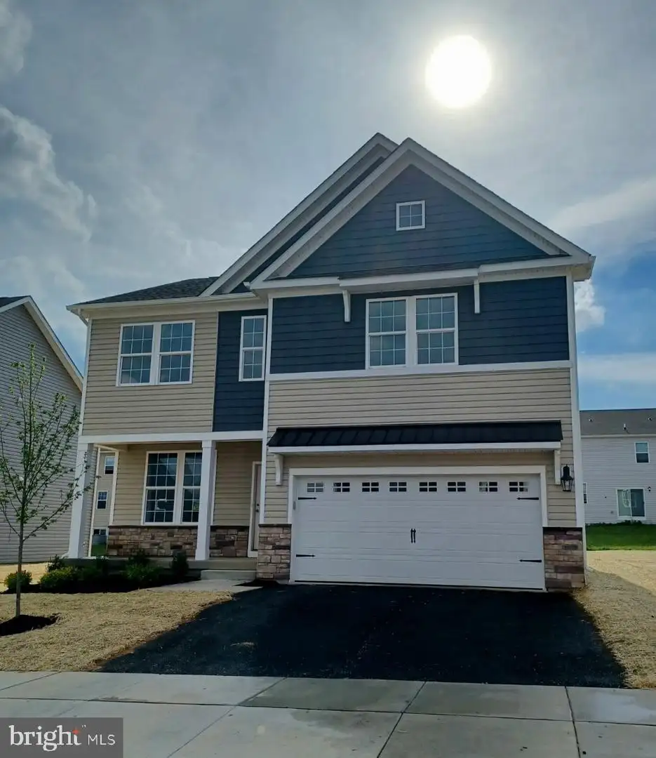 318 Knollwood Drive Dr, Forks Township, PA, 18040