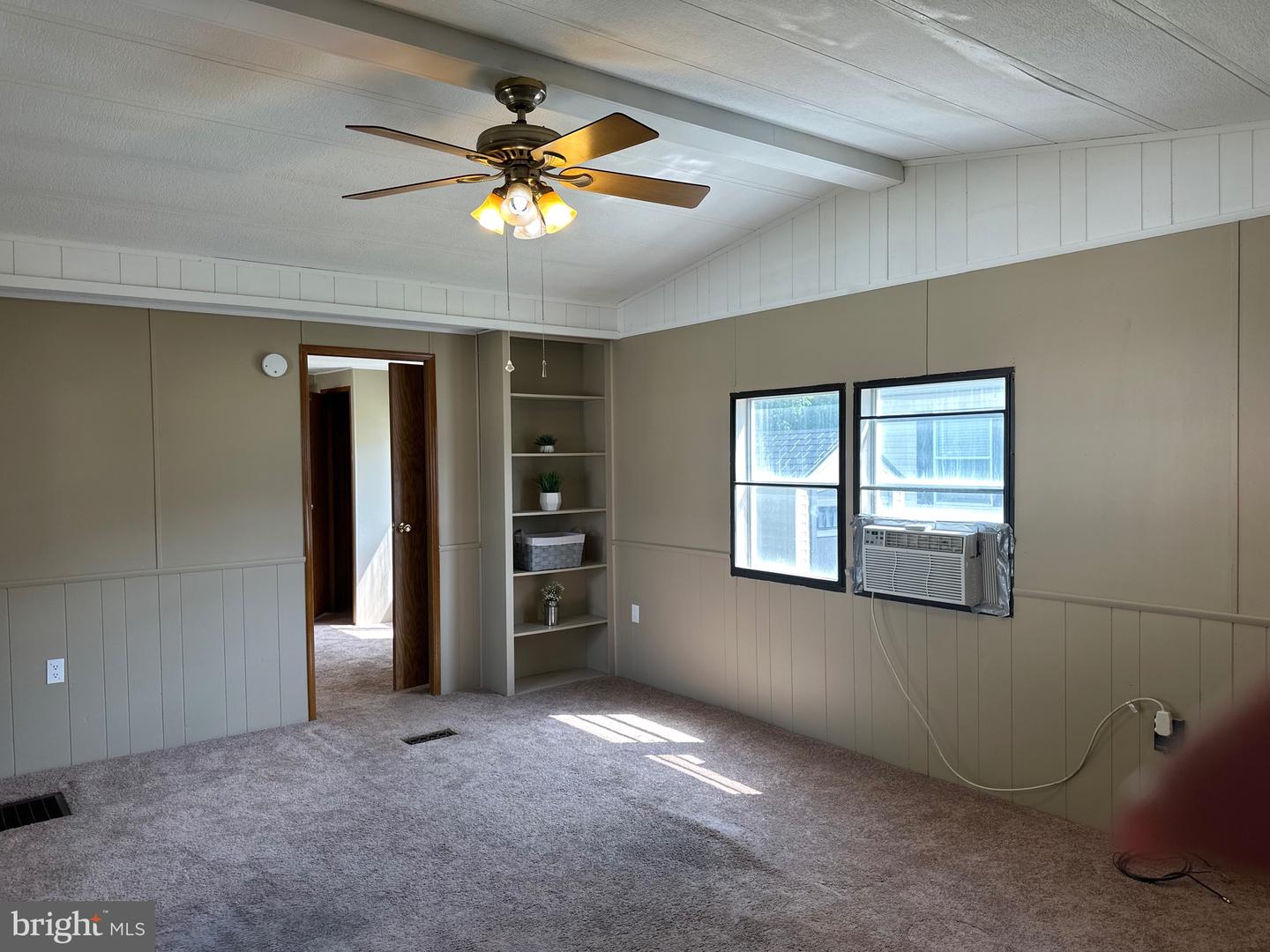 Photo 8 of 19 of 51 James Ave mobile home