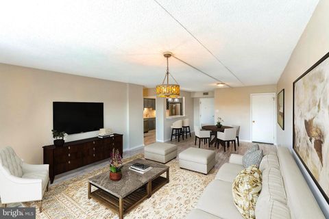 Condominium in King Of Prussia PA 10906 Valley Forge CIRCLE.jpg