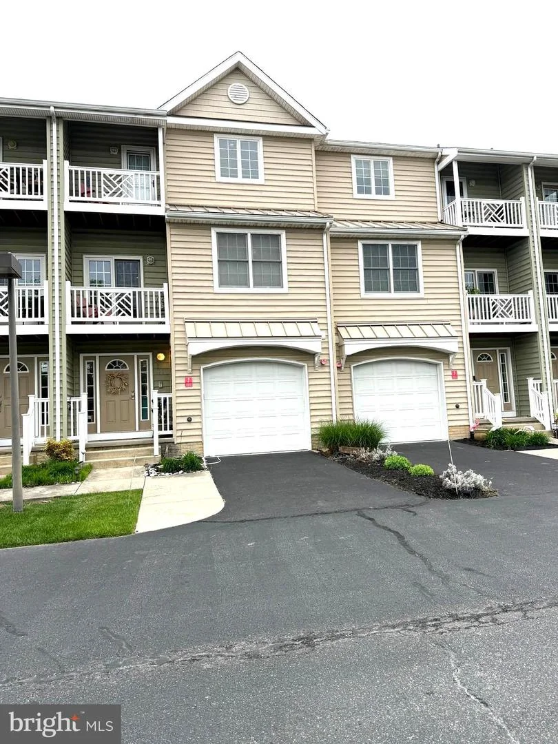 9823 Golf Course Road Unit 20