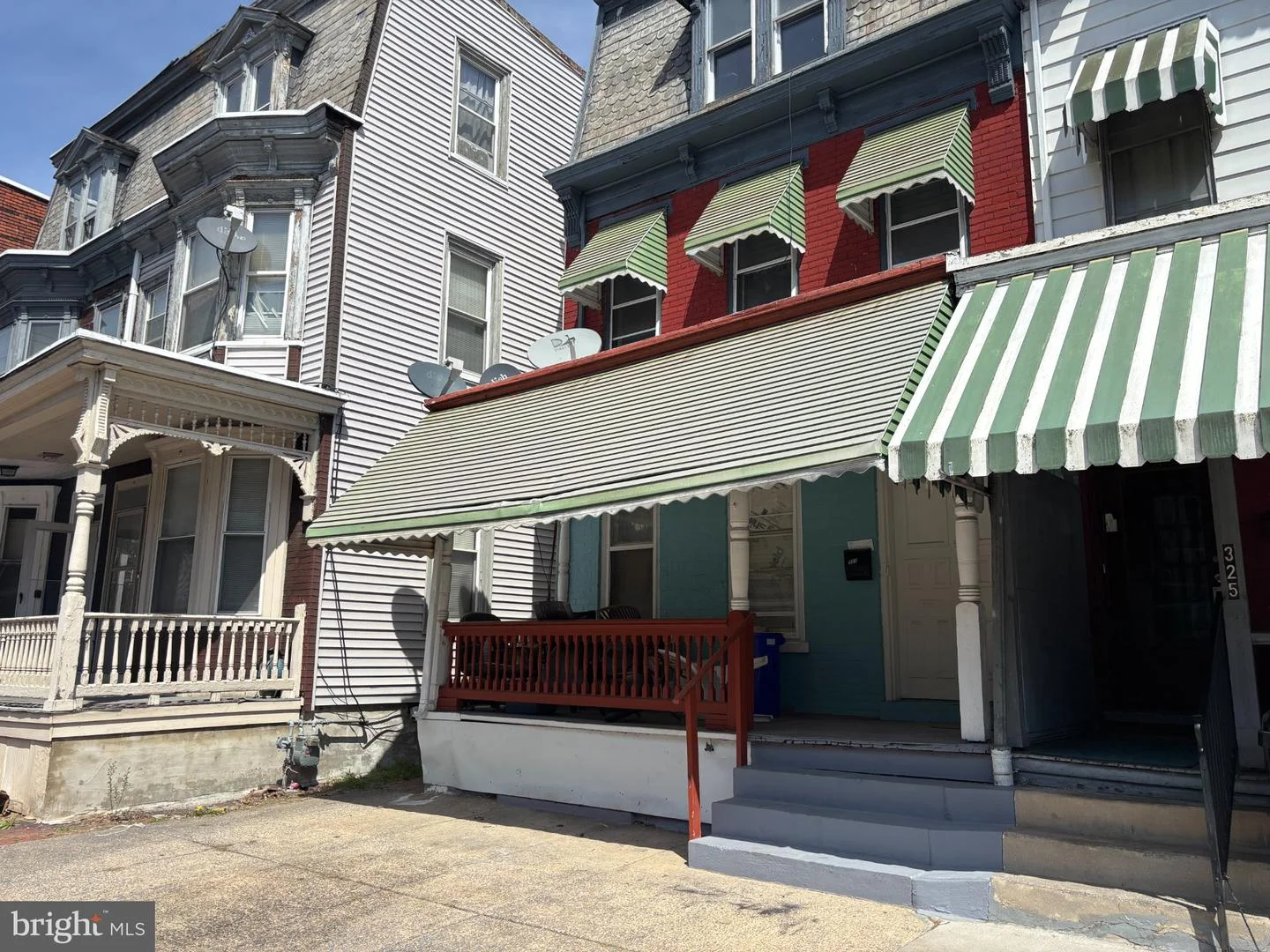 323 Crescent Street