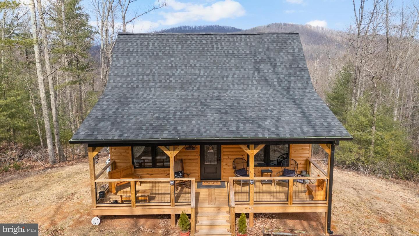 1823 Desert Road, Haywood, VA, 22722