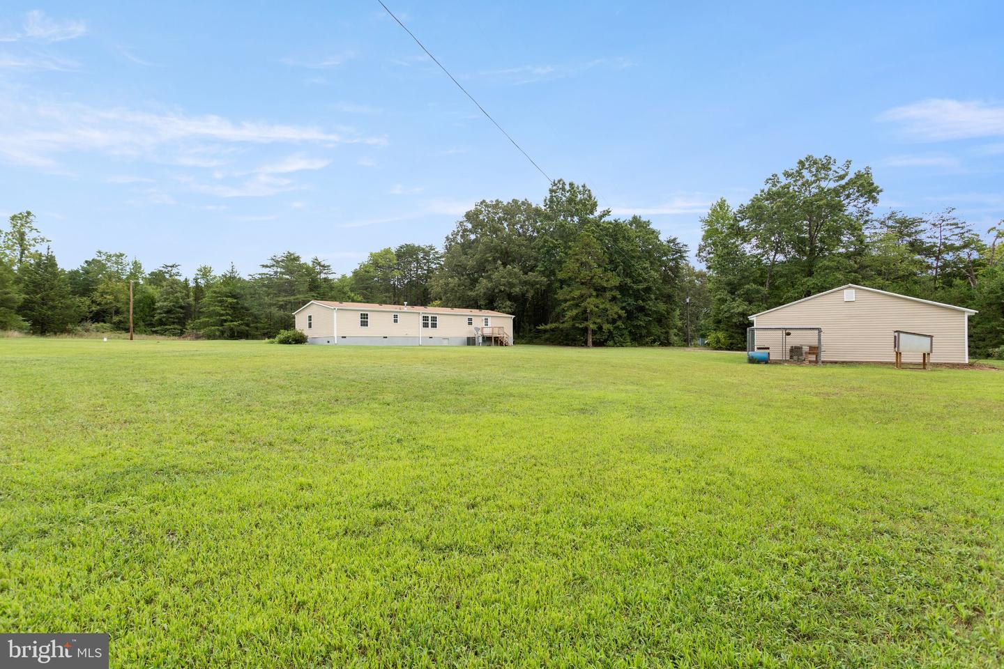 Photo 4 of 21 of 214 Smith Family Rd mobile home