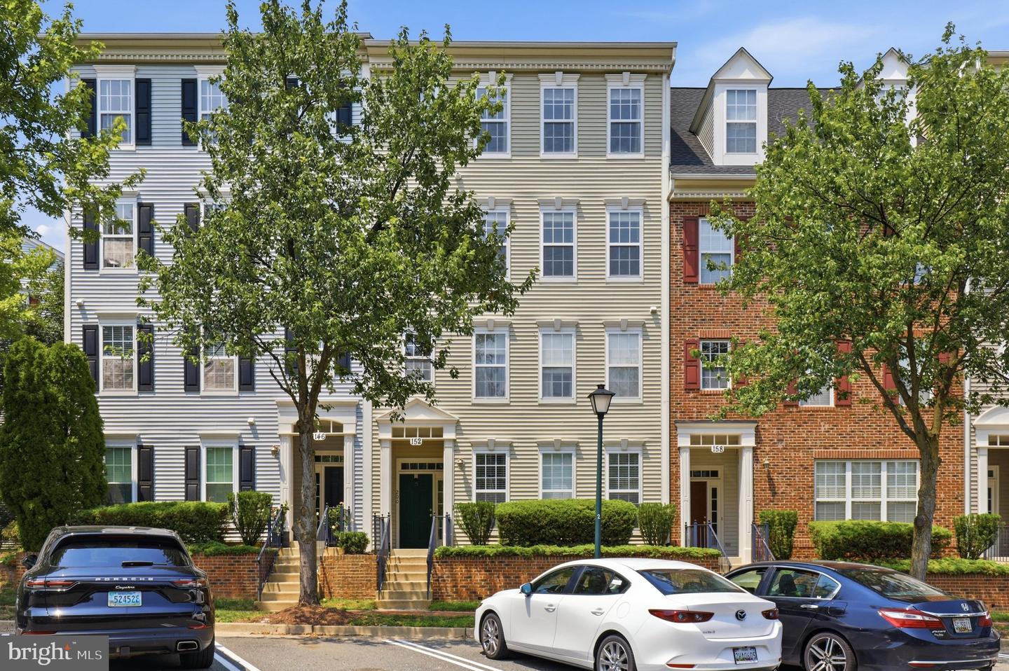 152 Mill Green Avenue Unit 200, Gaithersburg, MD, 20878