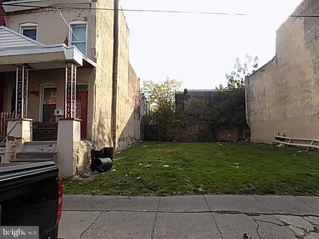 1622 W Lehigh Avenue W