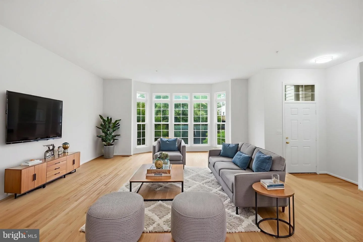 4118 Leclair Court
