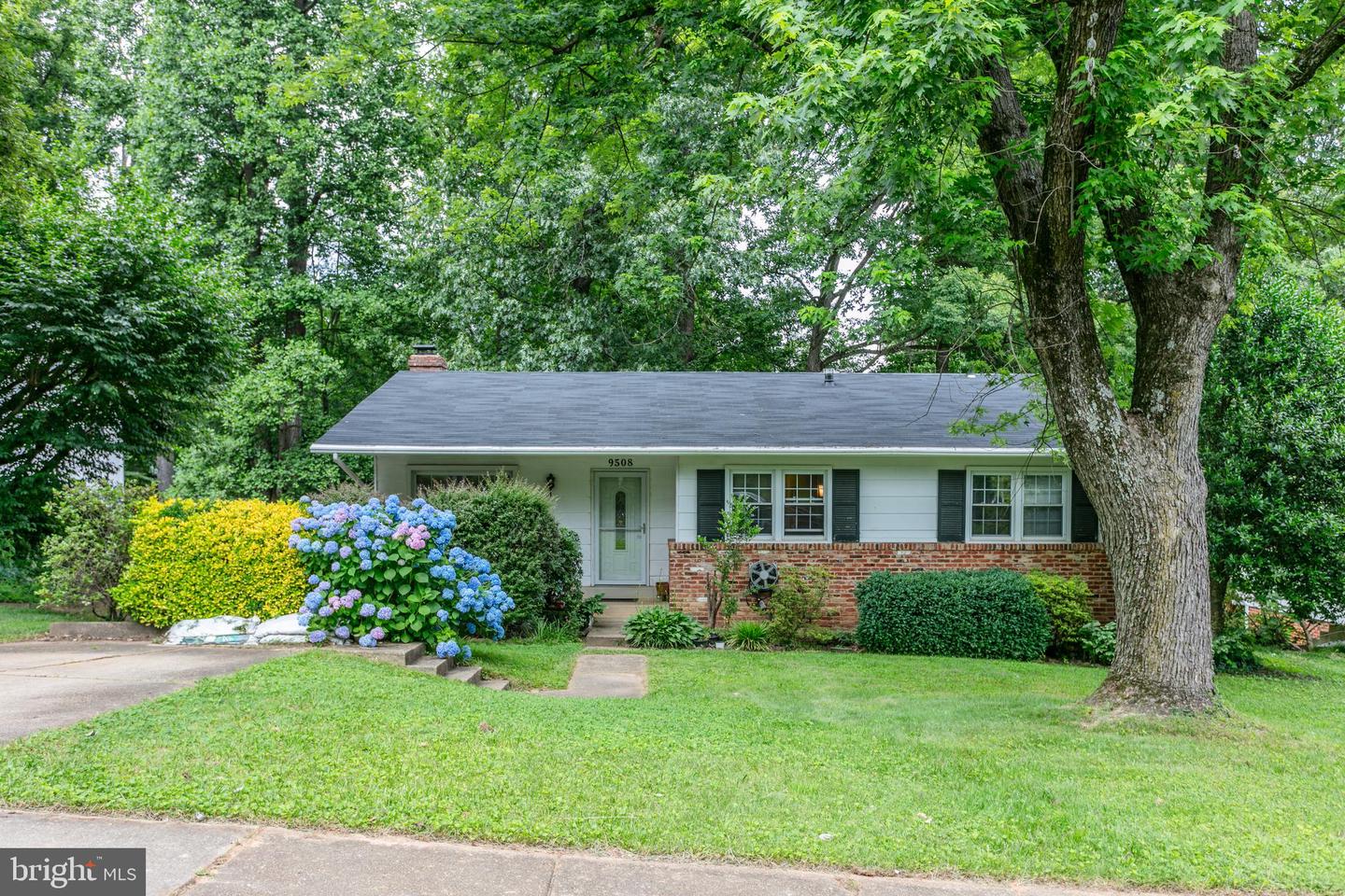 9508 Babson Ct